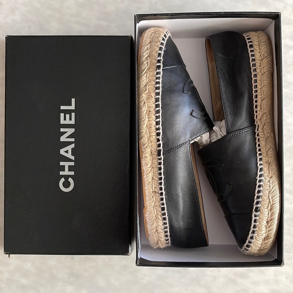 💎AUTHENTIC 💎CHANEL Espadrilles Lambskin Black